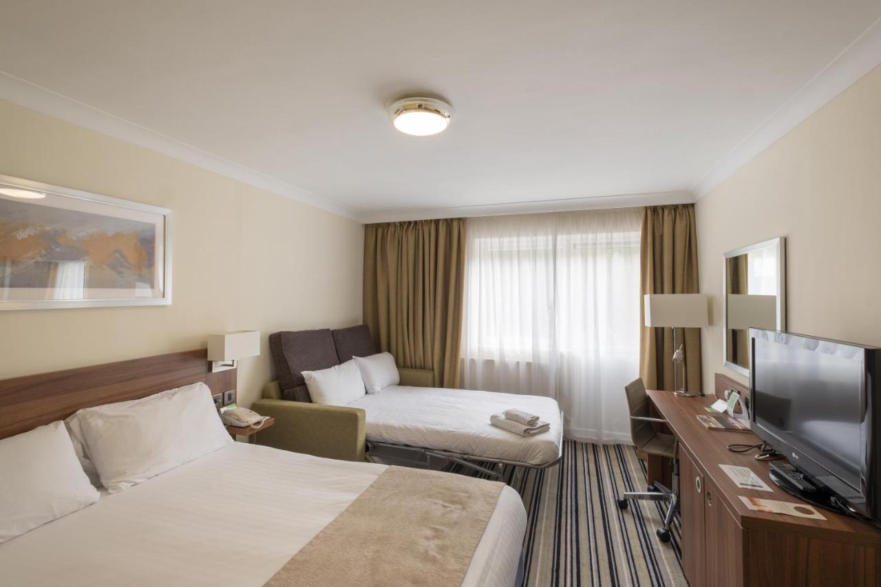 Holiday Inn Stoke On Trent M6 Jct15 By Ihg Newcastle-under-Lyme Exterior foto