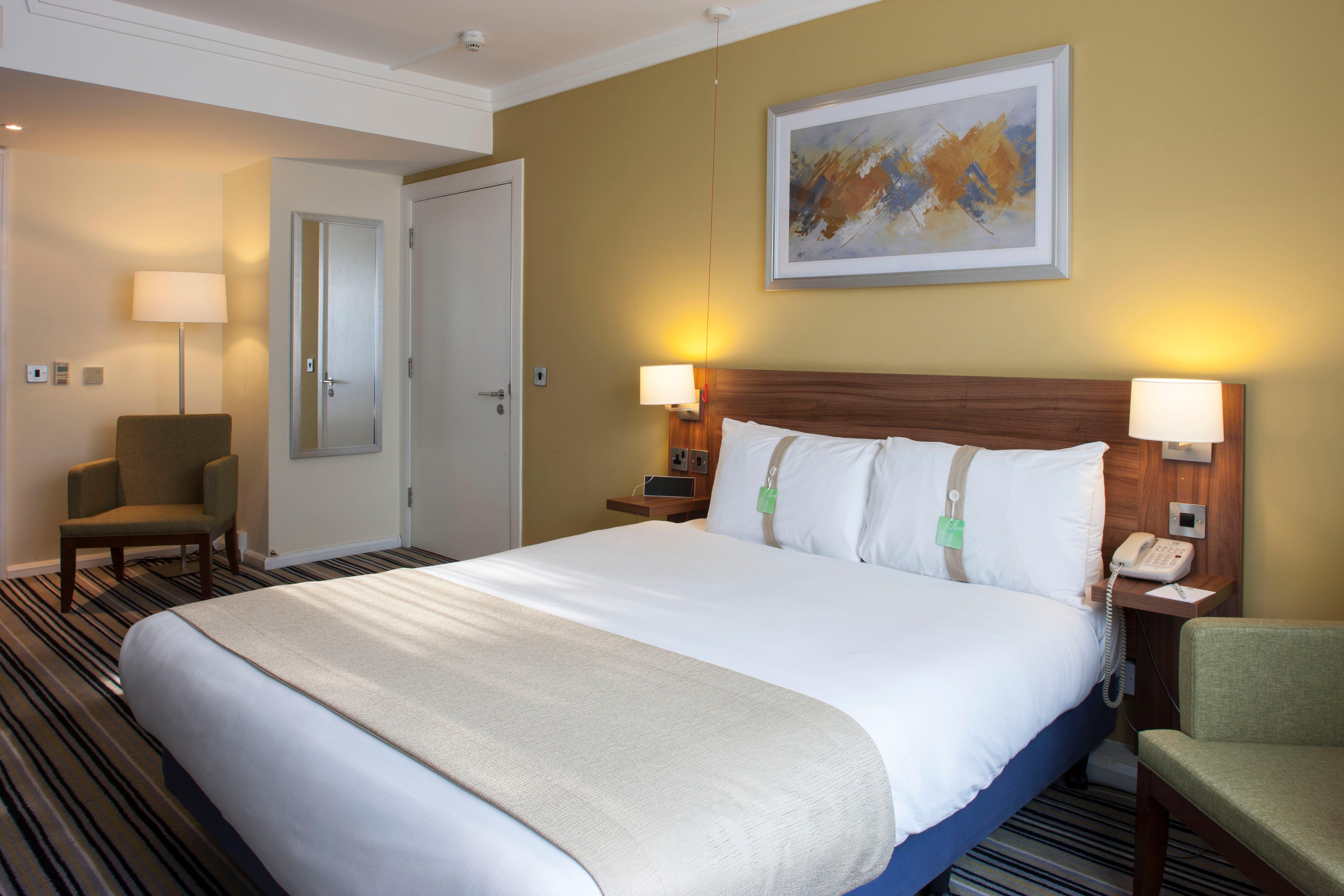 Holiday Inn Stoke On Trent M6 Jct15 By Ihg Newcastle-under-Lyme Exterior foto