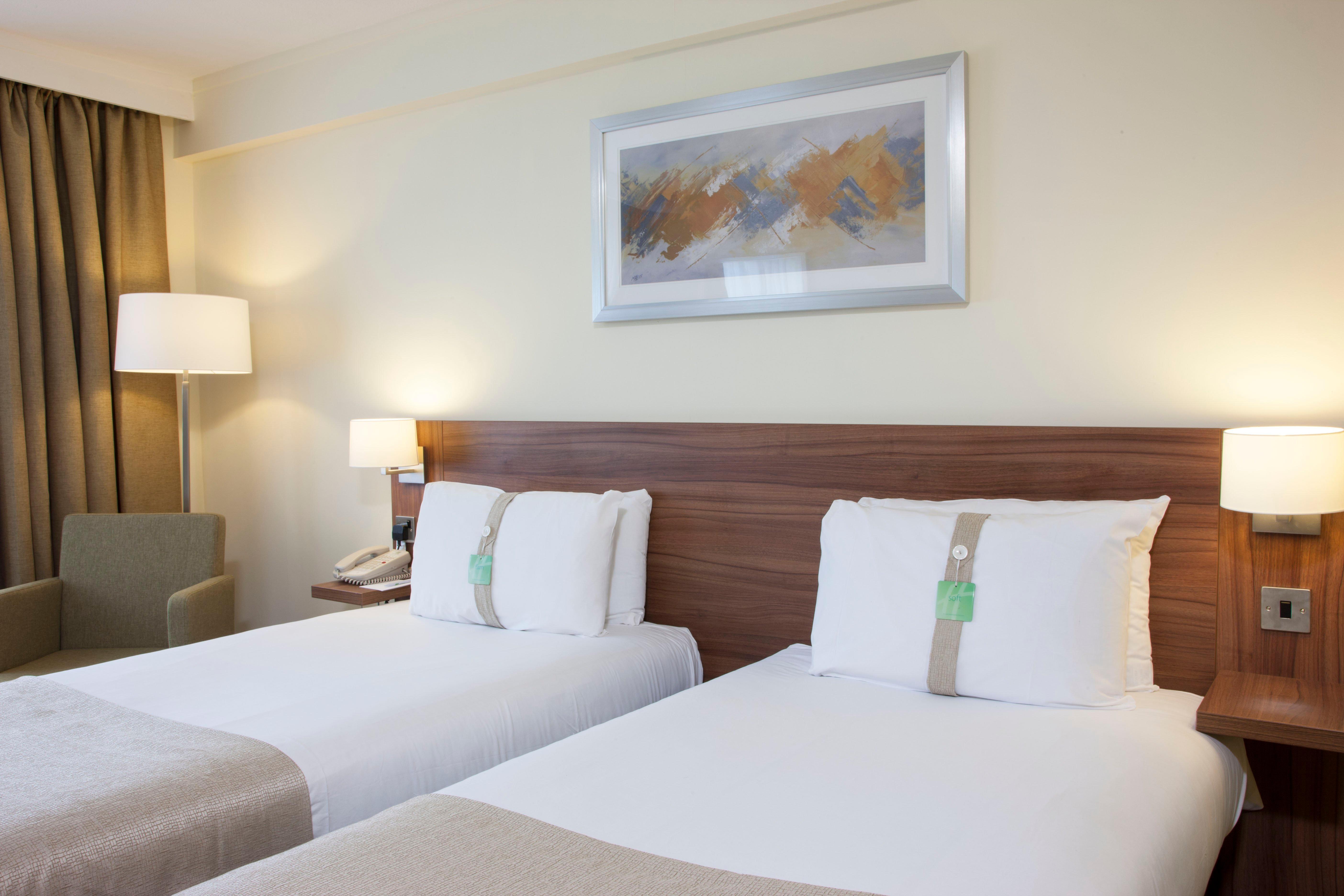 Holiday Inn Stoke On Trent M6 Jct15 By Ihg Newcastle-under-Lyme Exterior foto